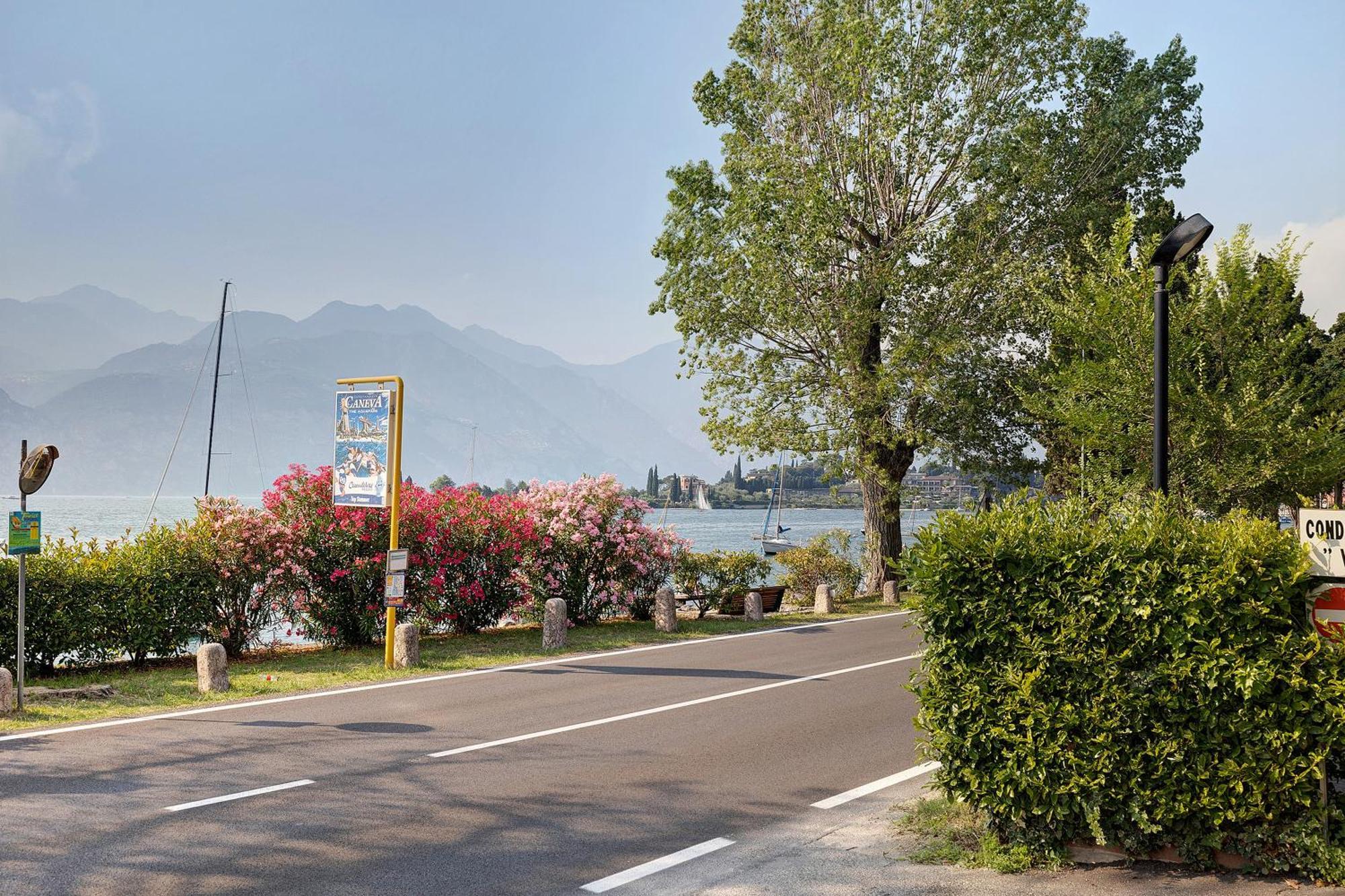 Apt Theo Val Di Sogno Garda Lake Malcesine Bagian luar foto
